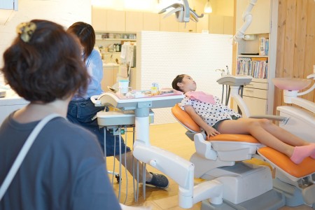 小児歯科治療時は安心の同伴
